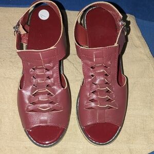 Women's Burgundy Sandals